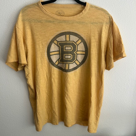 47 Brand Boston Bruins NHL T Shirt Mens Medium Gold Graphic Tee - Picture 1 of 5